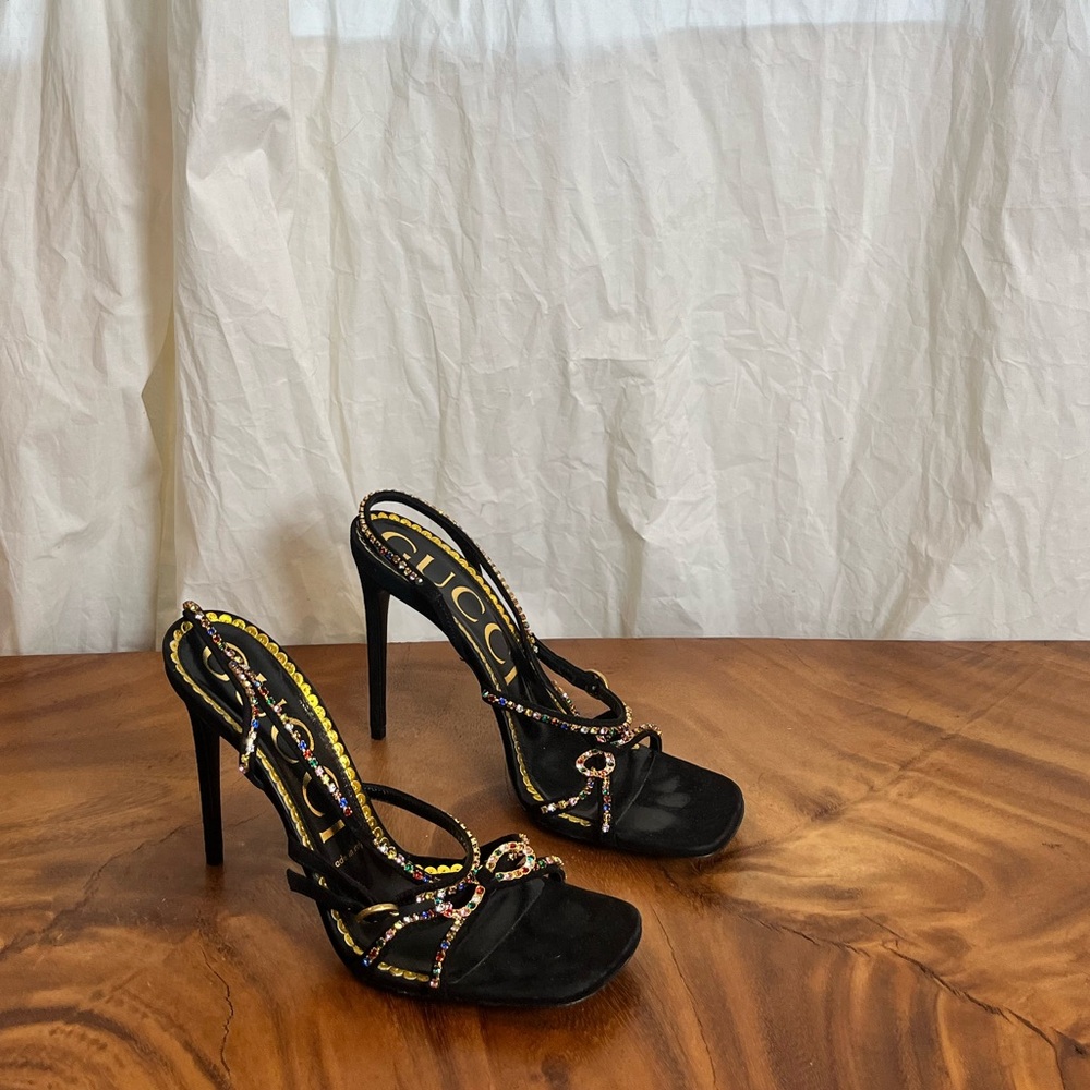 Beautiful Gucci Sandals!!
